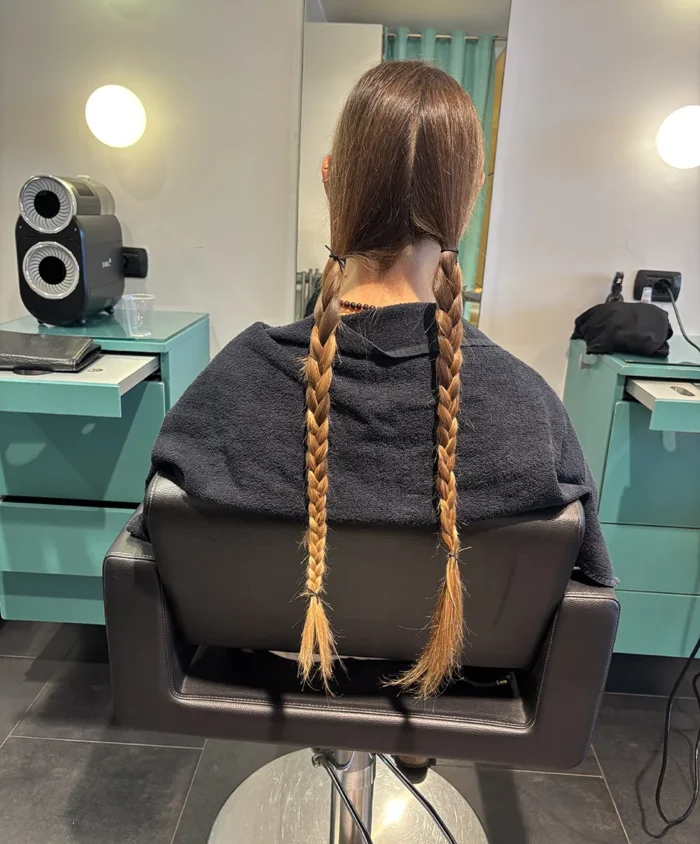 Realizzazione trecce | Capelli Donati | Progetto DONAMI: Capelli per la Vita | Associazione Cuore di Donna