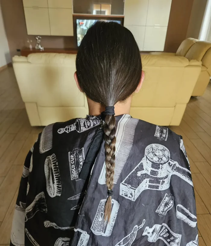Realizzazione treccia | Capelli Donati | Progetto DONAMI: Capelli per la Vita | Associazione Cuore di Donna
