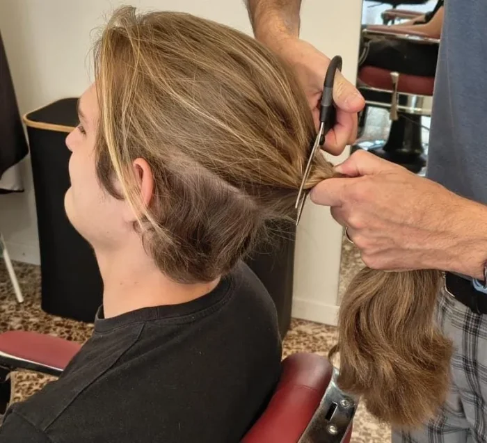 Taglio treccia | Capelli Donati | Progetto DONAMI: Capelli per la Vita | Associazione Cuore di Donna